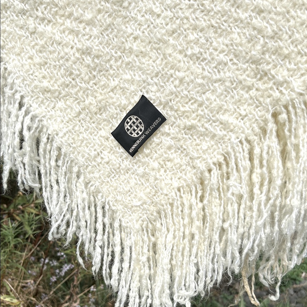 NWOT Vintage Kennebunk Weavers Cream Woven Fringed Throw Shawl Blanket 64” X 50”